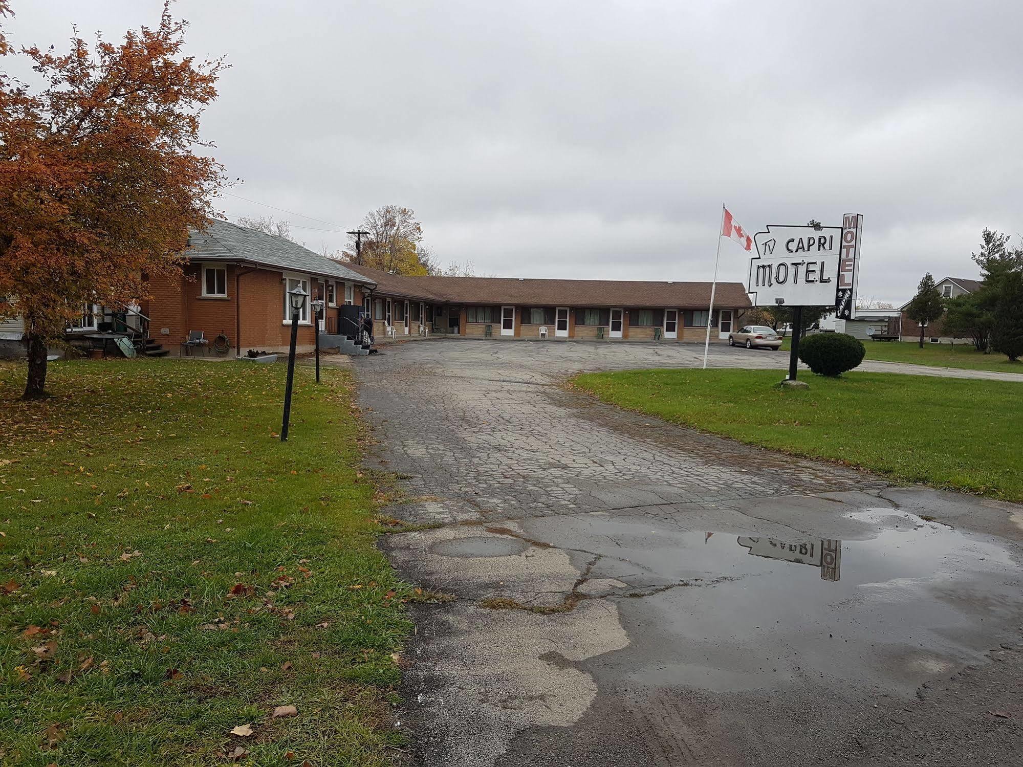Capri Motel Port Colborne Exteriör bild